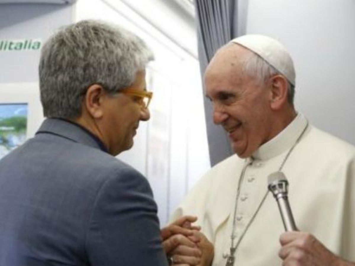 Tornielli: «Quando Bergoglio telefonò a un suo critico gravemente malato»
