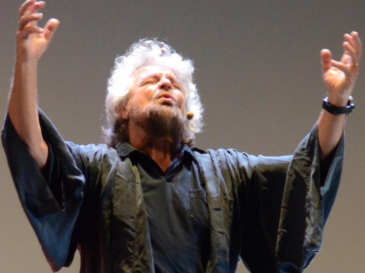 Beppe Grillo verso il ritorno: in tv. Il documentario (e la distanza incolmabile con Giuseppe Conte)