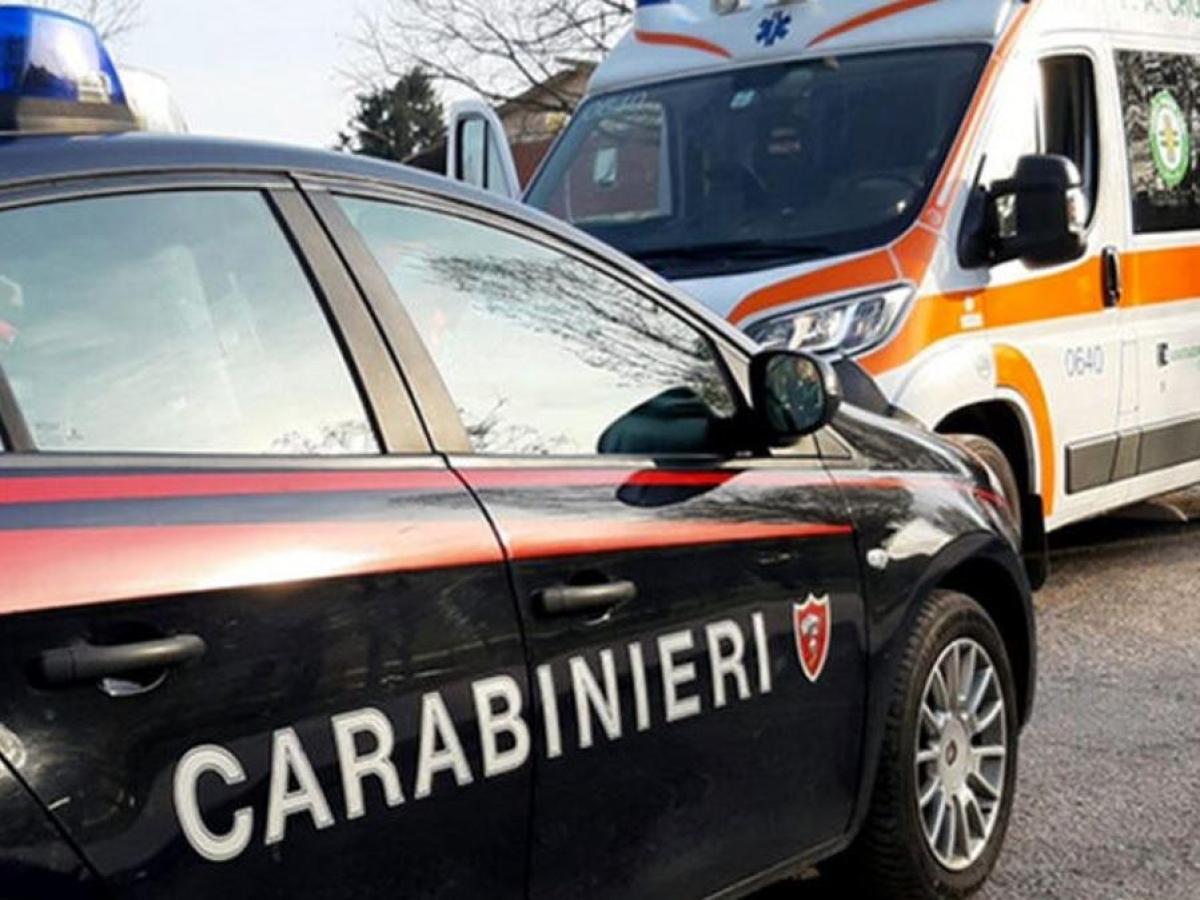 ischia sparatoria in un bar uccide un uomo e una donna poi tenta di togliersi la vita