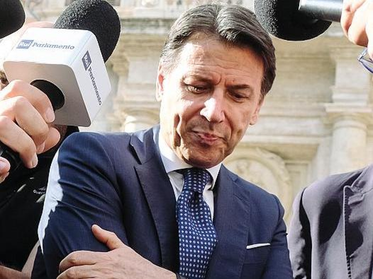 Conte: «Contro il riarmo i partiti progressisti europei si riuniscano all'Aia per fermare la Nato»