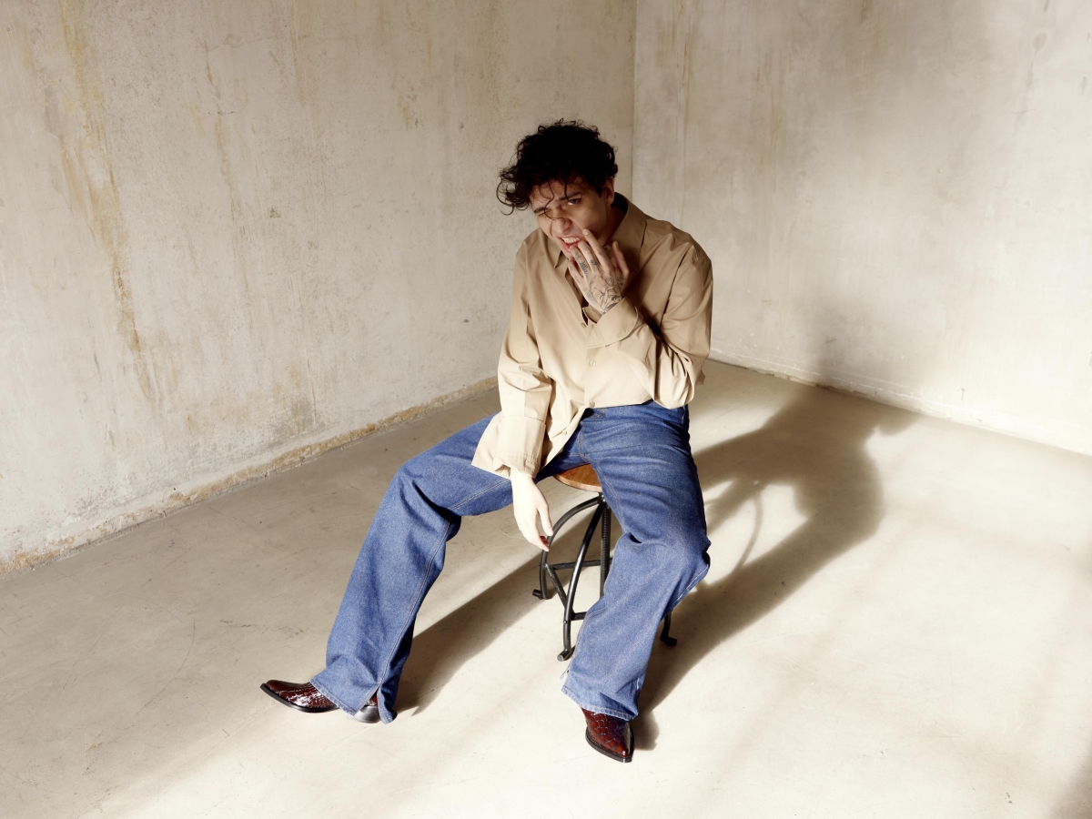 Tananai ricomincia da Roma, concerto a Capannelle il 19 giugno e un nuovo singolo: «Qui mi sento a casa»