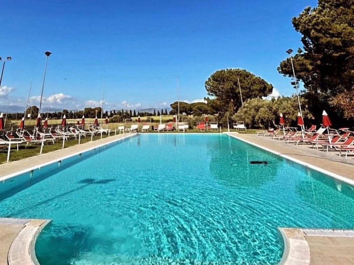 Bambini intossicati in piscina, il gestore dell'Imperium: «Si è trattato di un incidente, abbiamo dato subito l'allarme»