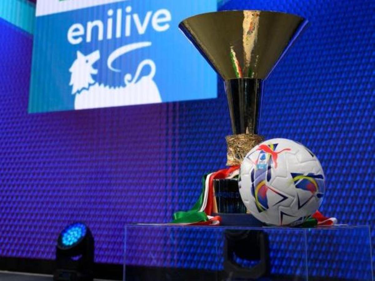 Calendario Serie A 2025 2026, alle 18.30 svelata la nuova stagione: date e big match | Segui la diretta Calendario Serie A 2025 2026, alle 18.30 svelata la nuova stagione: date e big match | Segui la diretta