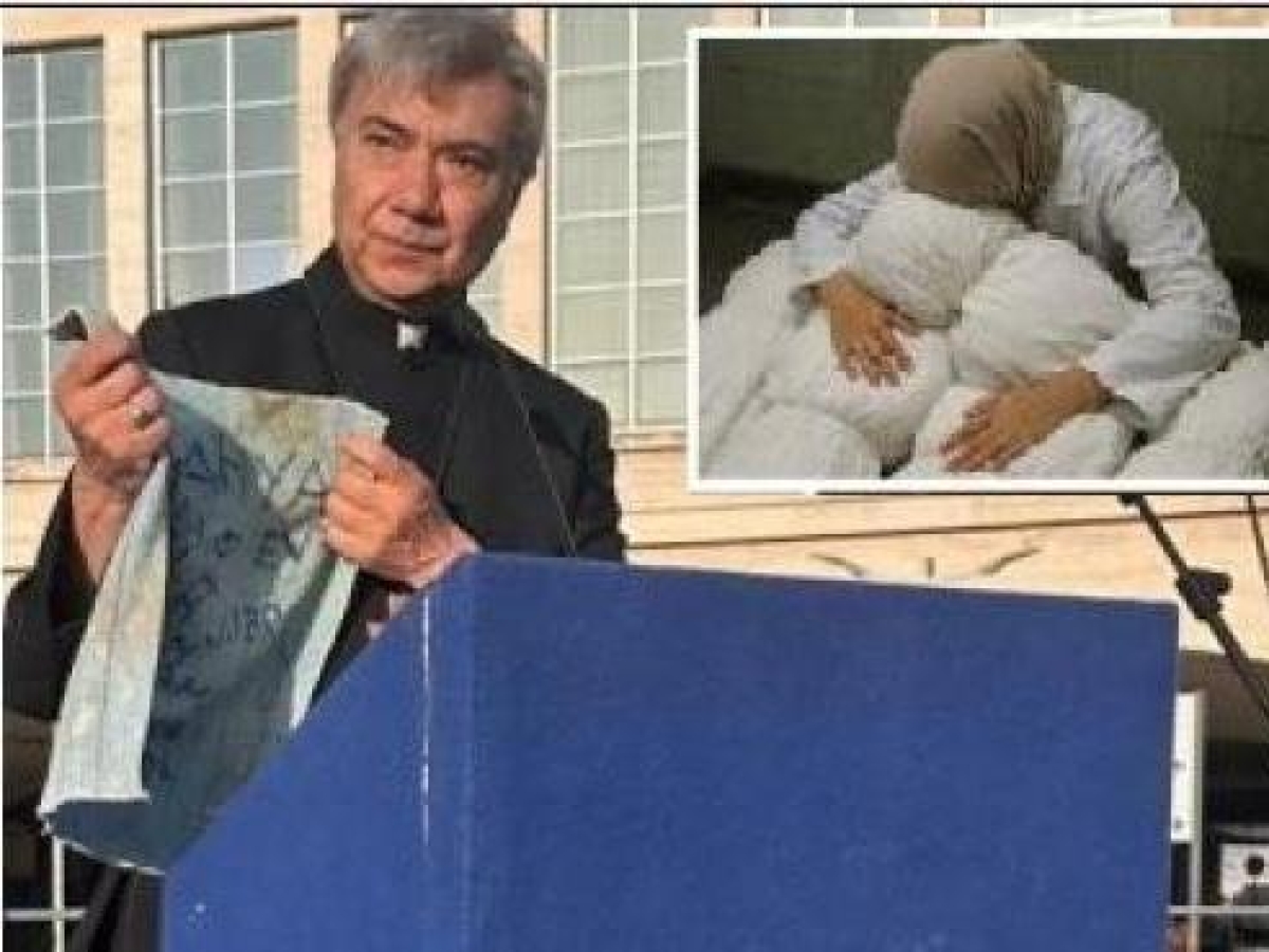 Napoli, al Sacrario di Papa Francesco le reliquie dei bimbi uccisi a Gaza. Don Battaglia: «Basta, basta, basta!»