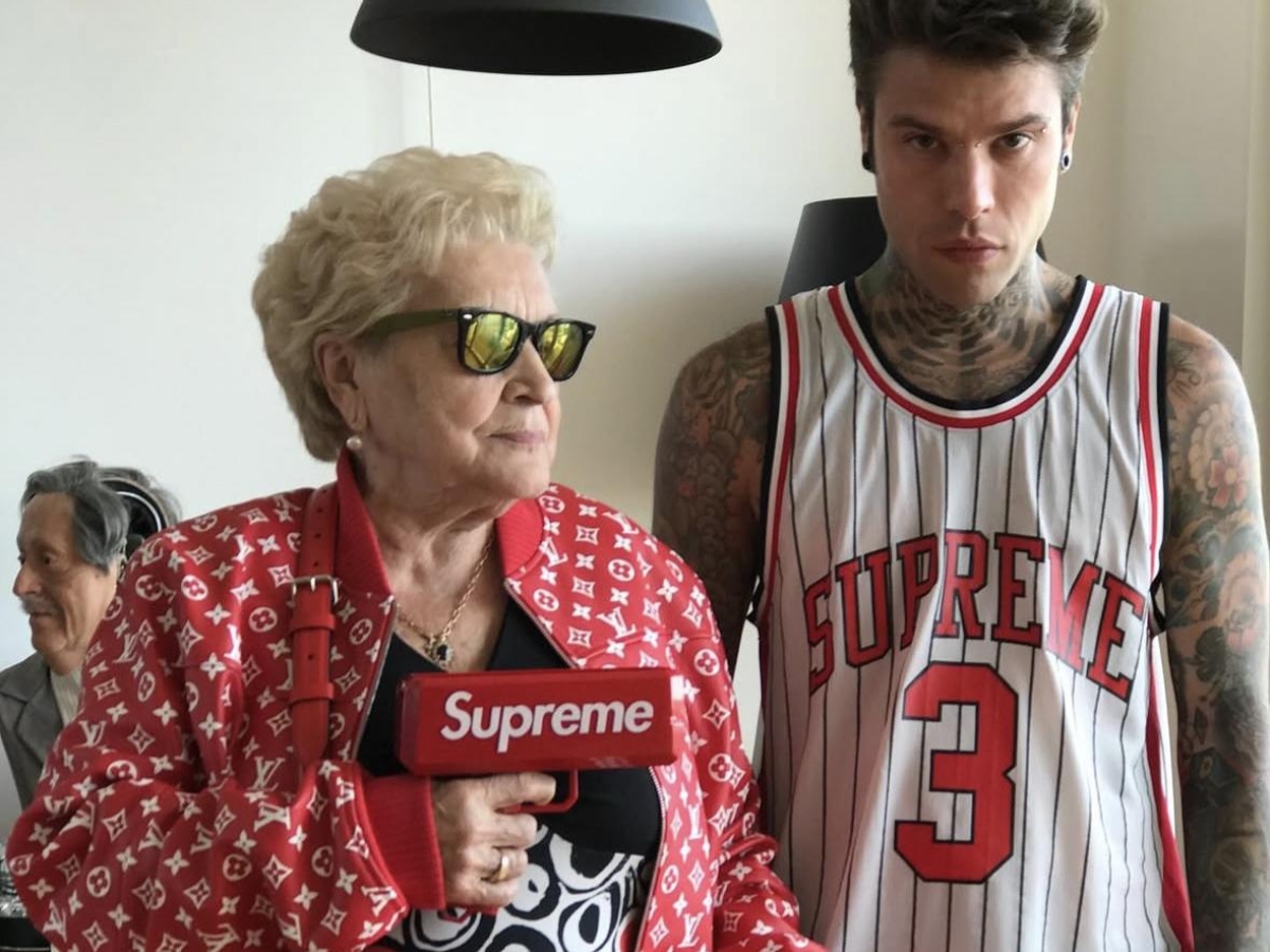 Morta la nonna di Fedez, Luciana Violini: l'addio del rapper su Instagram, «Ciao nonna Ciana, ci mancherai tanto»