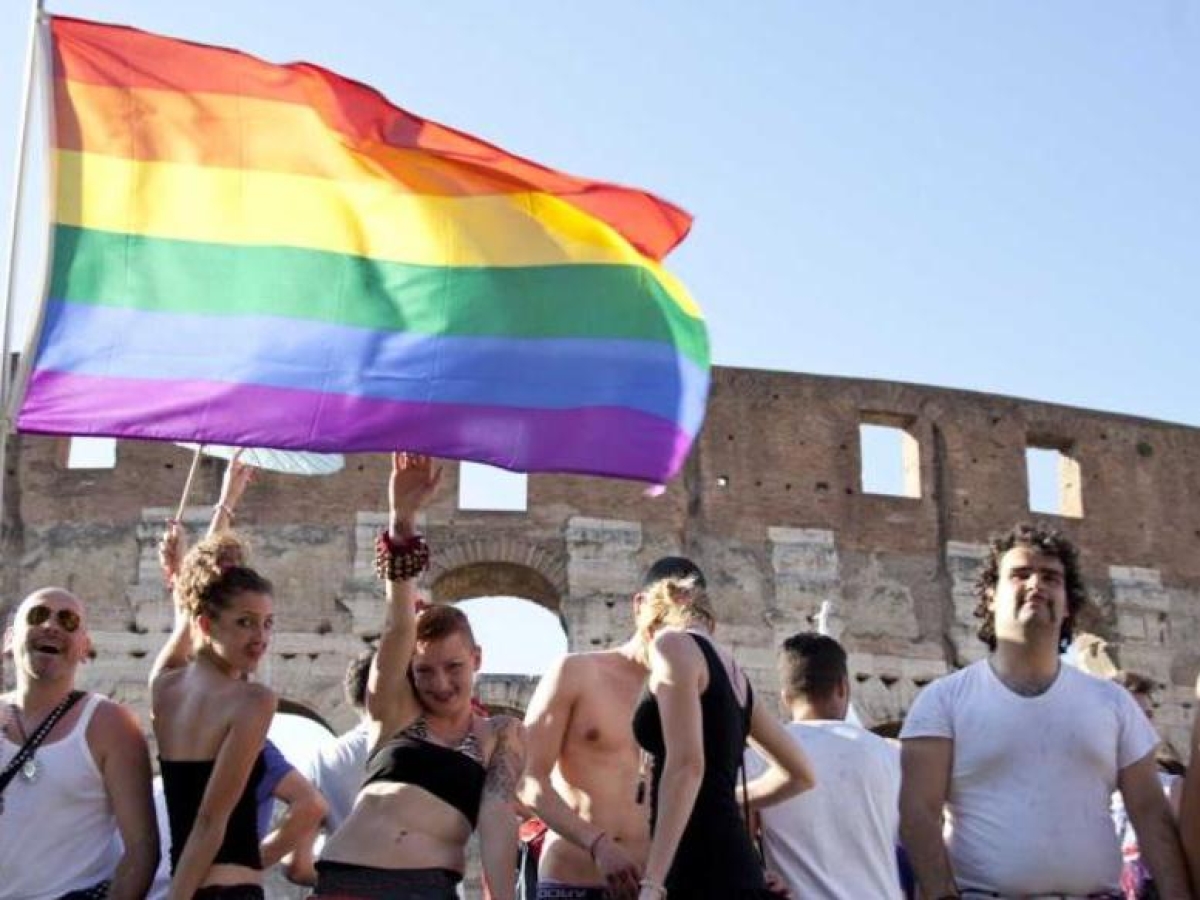 Roma Pride, in corteo sabato con lo slogan «Noi, fuorilegge» La comunità Lgbtqia+: «Sfileranno palestinesi e israeliani»