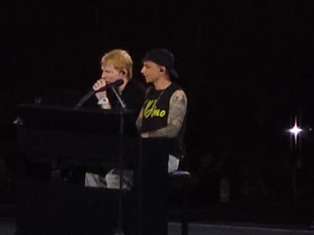 Ed Sheeran incanta gli 80mila dell’Olimpico di Roma, duettando a sorpresa con Ultimo