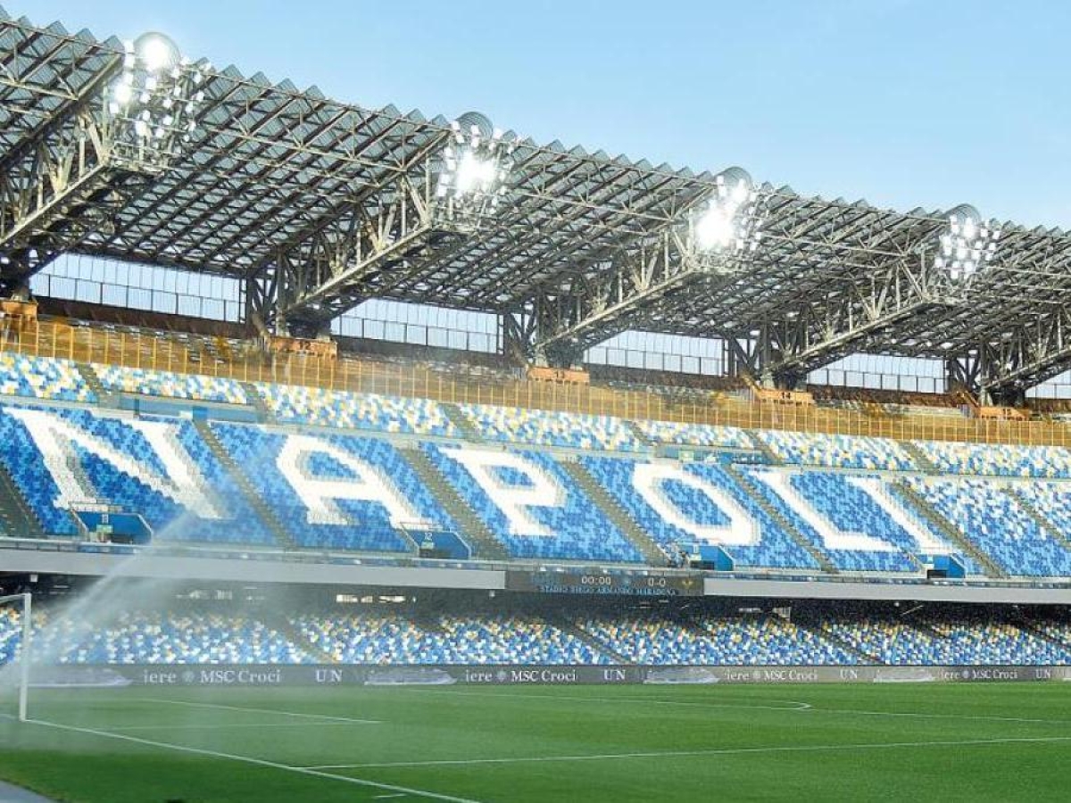 Vigili al Maradona per le partite di calcio, il Napoli perde il ricorso al Tar contro il Comune: «Deve sostenere le spese»