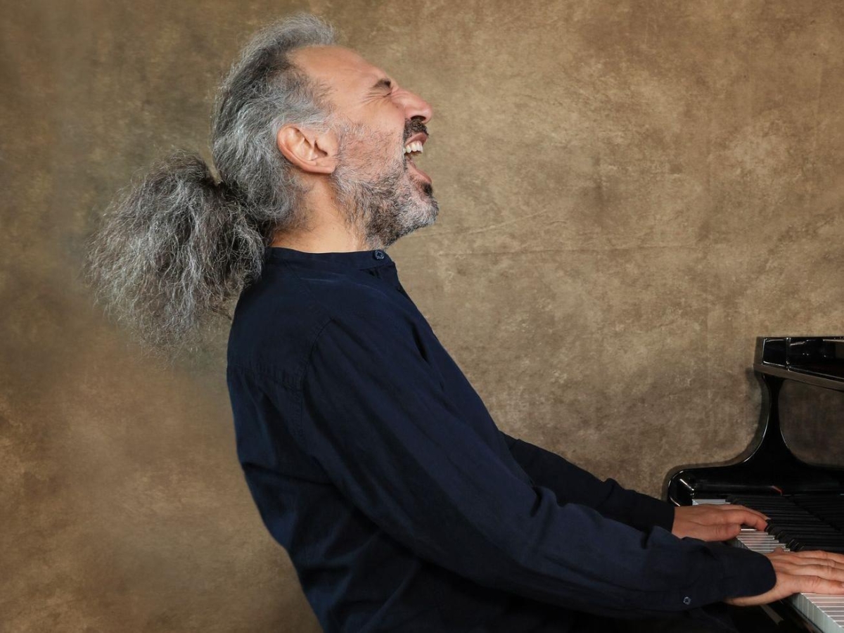Stefano Bollani: «Da piccolo scrissi a Carosone: sei meglio dei Duran Duran. Lui mi rispose di studiare blues»