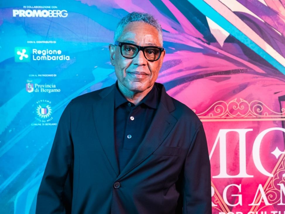 Giancarlo Esposito di Breaking Bad: «Lo sguardo di Fring? L'ho preso da mio padre. Interpreto i cattivi ma volevo prendere i voti»