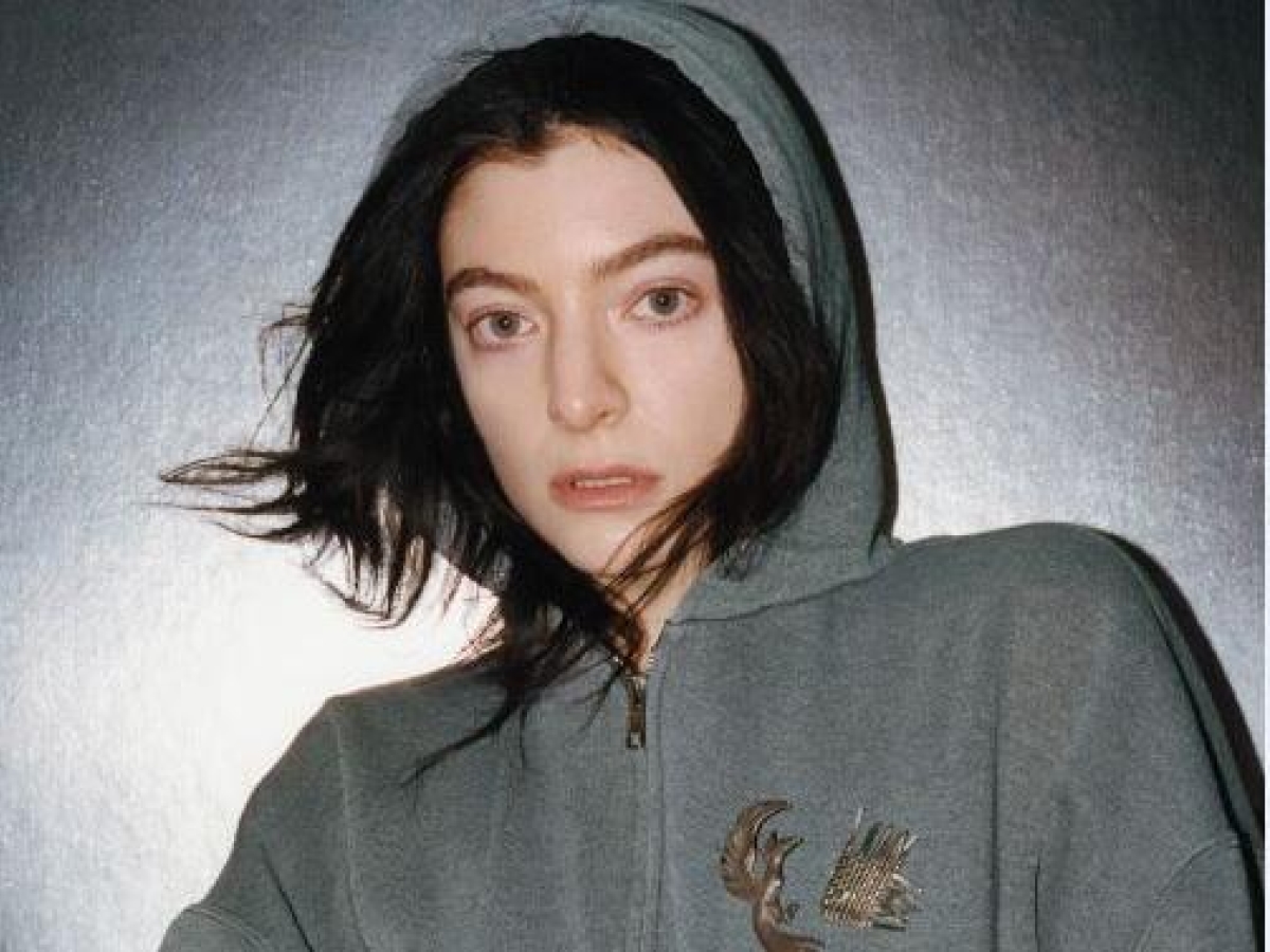 Lorde: «Esploro la mia identità, sono una donna ma dentro di me c’è una mascolinità davvero reale»