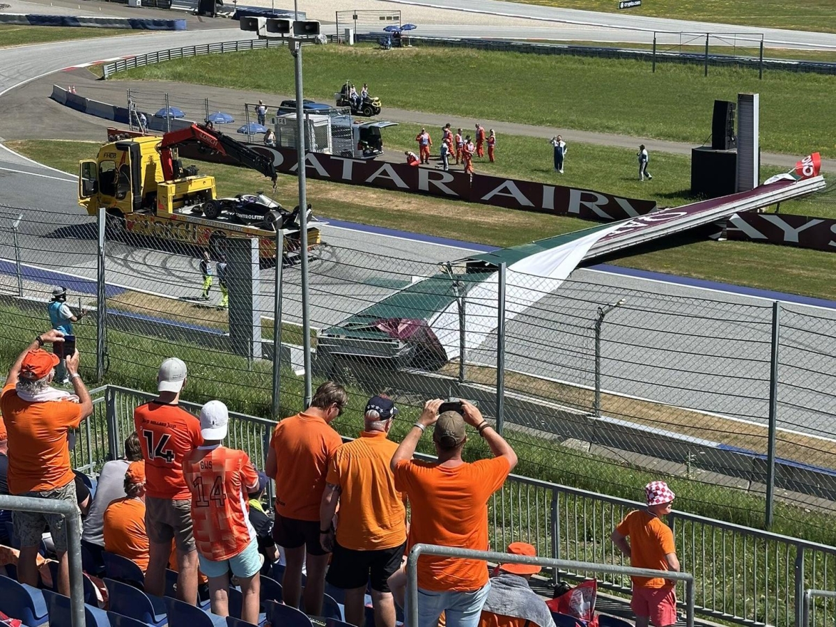 F1 Gp Austria, la gara: Norris in pole con accanto Leclerc Diretta | ?Ferrari, Vasseur via per motivi personali F1 Gp Austria, la gara: Norris in pole con accanto Leclerc Diretta | ?Ferrari, Vasseur via per motivi personali