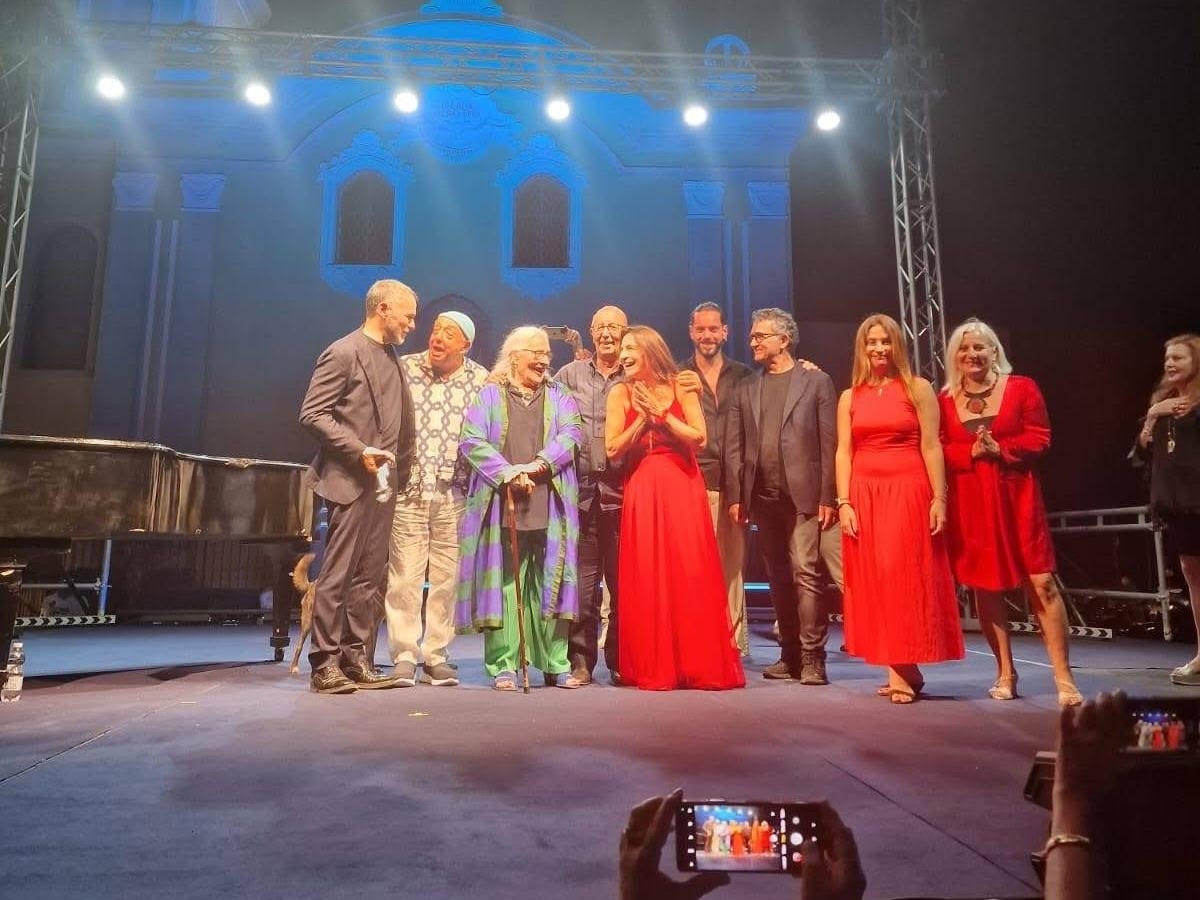 Sotto le stelle di Procida, l'omaggio (e i premi) per Concetta Barra