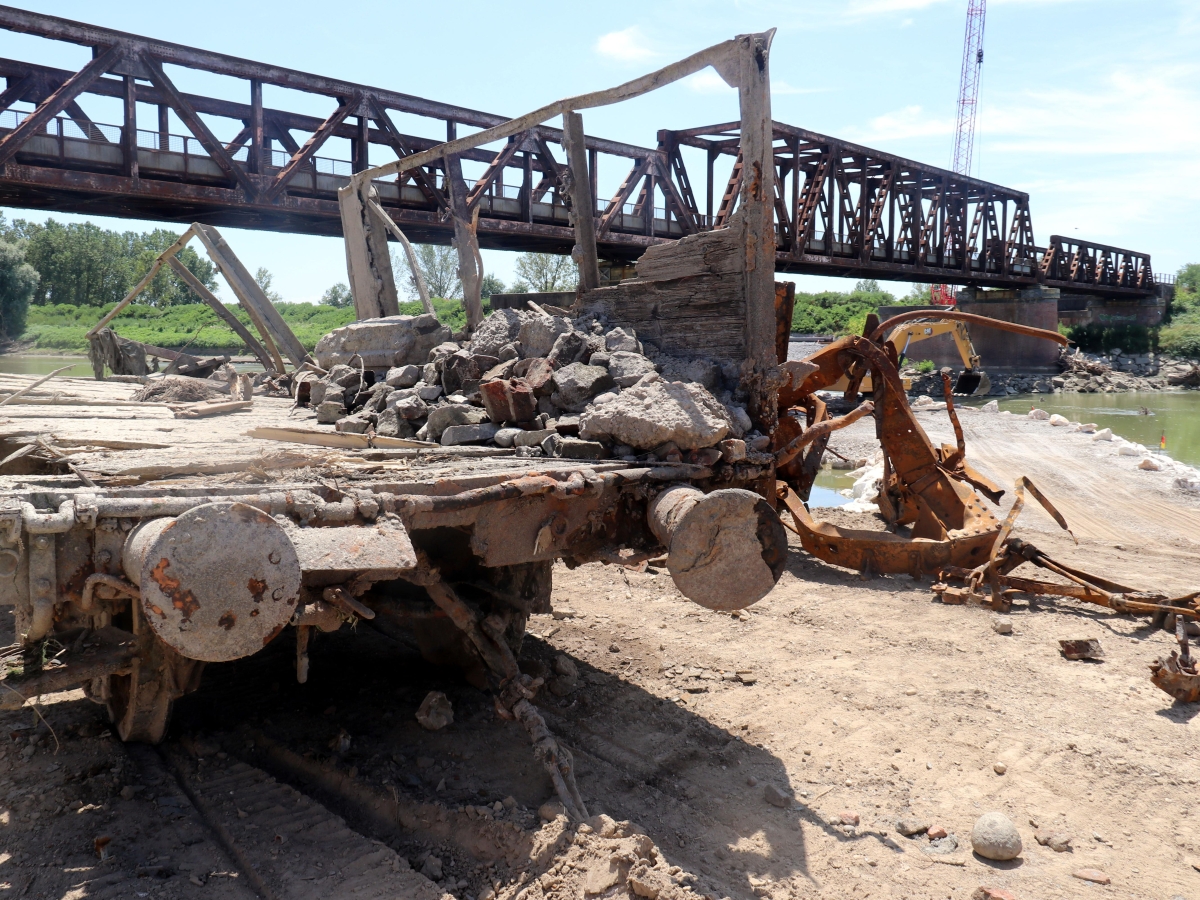 Bozzolo, il mistero della locomotiva perduta: precipitata nell'Oglio nel 1944 e cercata con i sonar. Oggi di lei non ci sono tracce