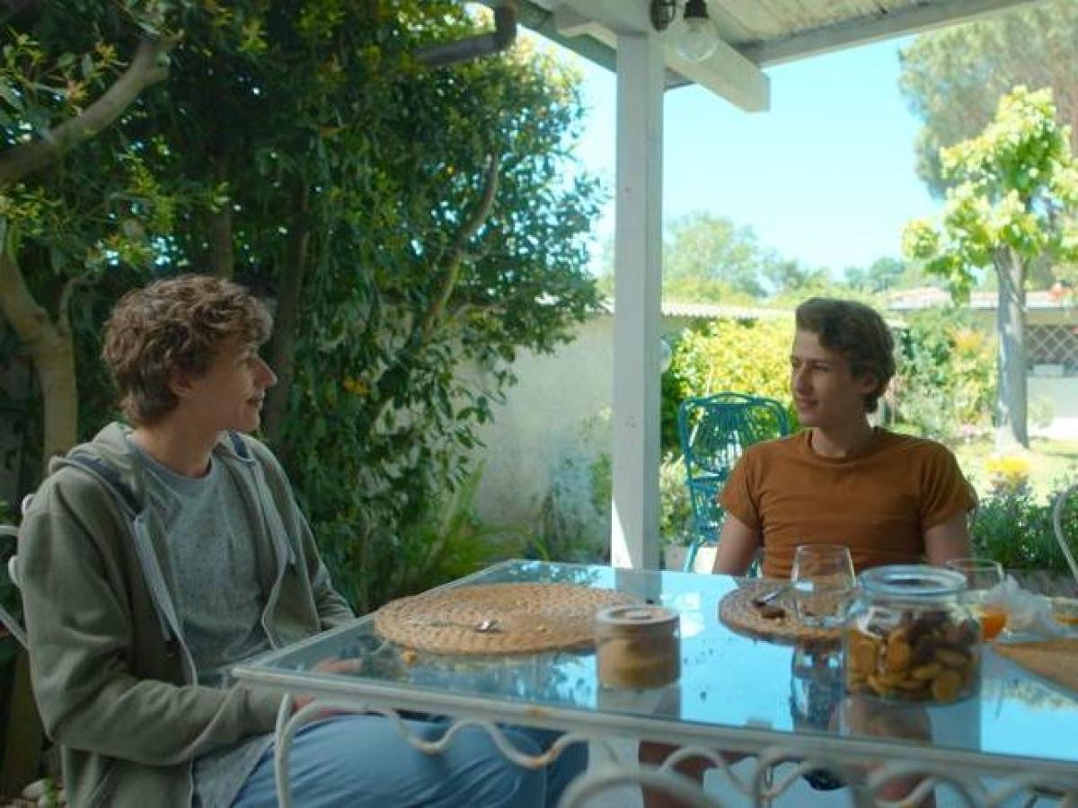 «Prisma» in tv: il significato del titolo, cast, episodi, tutto quello che c'è da sapere