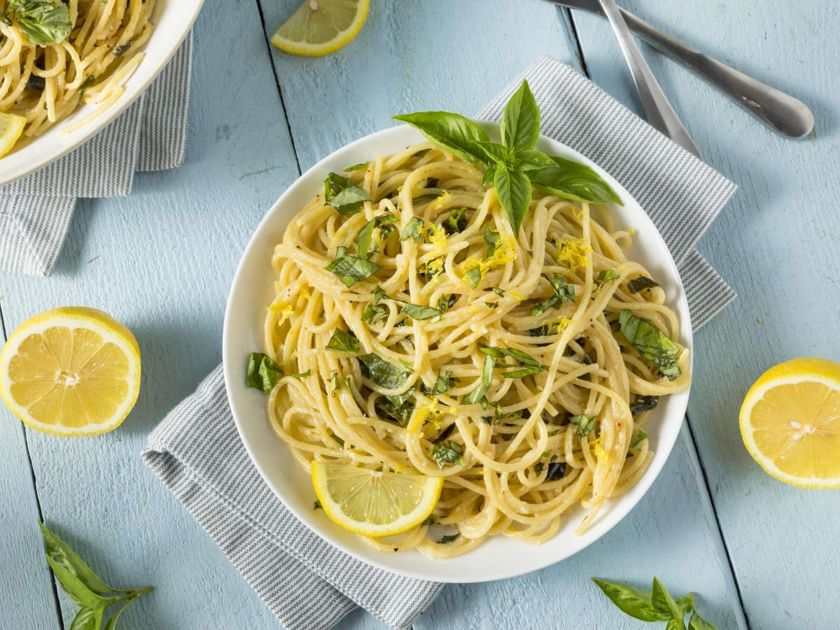 Pasta al limone: è americana la ricetta perfetta del piatto con più varianti (a quanto pare tutte sbagliate)