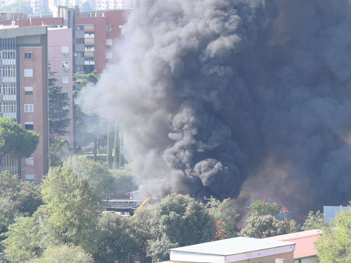 Esplosione bombola Gpl in via dei Gordiani, lavori di rifacimento della scuola per 2 milioni di euro