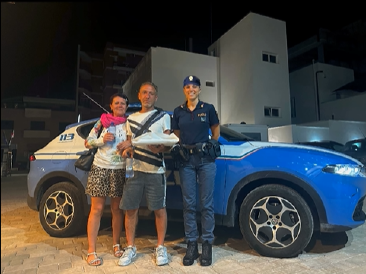 Turisti milanesi derubati nel Salento: i poliziotti li invitano a cena e trovano un posto in hotel per la notte