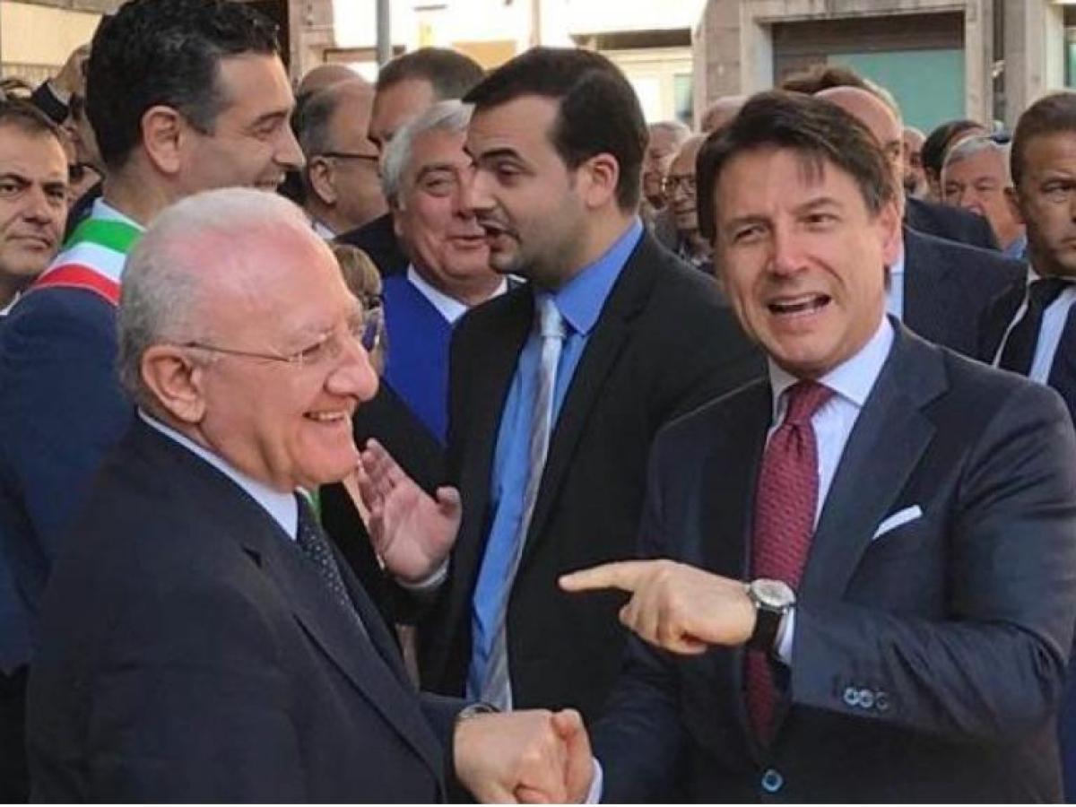 De Luca: «Fico? Basta scemenze e demagogia». E Conte rimprovera il governatore: «Pensa di essere il migliore ma non è così»