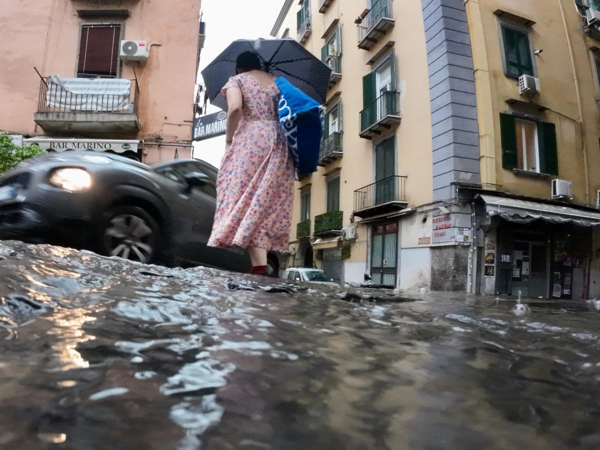 Maltempo in Campania, prorogata fino alle 24 di mercoledì l'allerta meteo gialla per piogge e temporali
