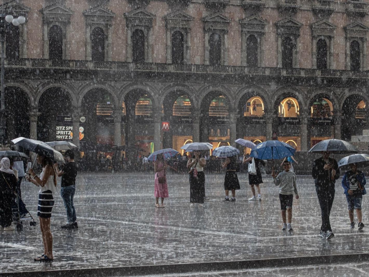 Previsioni meteo venerdì 26 settembre: a Milano e in Lombardia giornata piovosa, temperatura più alta 16 gradi