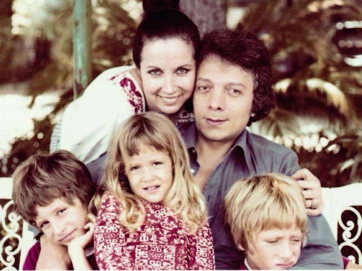 I figli di Franco Migliacci: «"Volare" nacque il giorno in cui Modugno gli diede buca. Inciampando su un suo nastro scoprì Morandi»