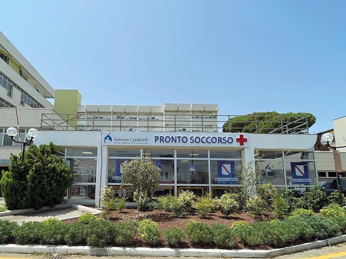 Eboli, morto al Cardarelli l'operaio 35enne rimasto ustionato nell'azienda florovivaistica