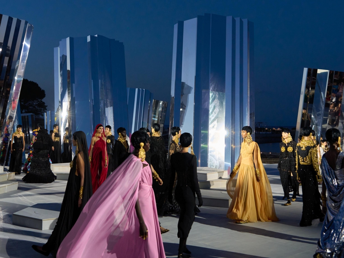 Roma, al via il Gran Tour di Dolce & Gabbana: show di moda da Villa Adriana ai Fori