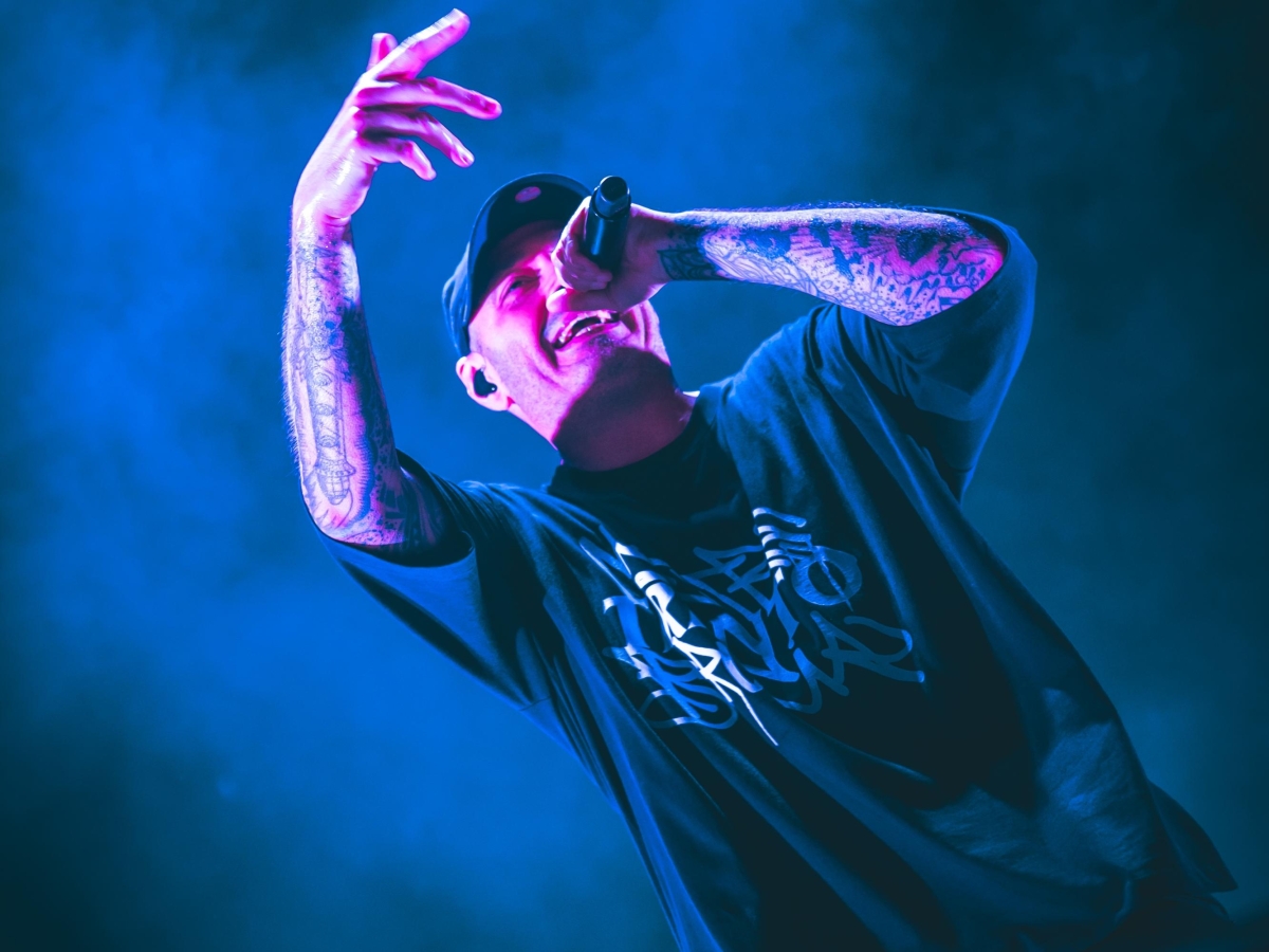 Fabri Fibra: «L'avvelenata di Guccini nel mio rap maturo. Con questo disco mi racconto nel profondo»