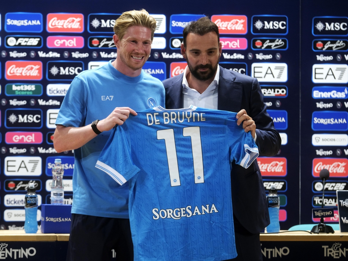 De Bruyne: «Sono stato convinto dal progetto Napoli. Il numero 10? E' di Maradona, lui è una leggenda»