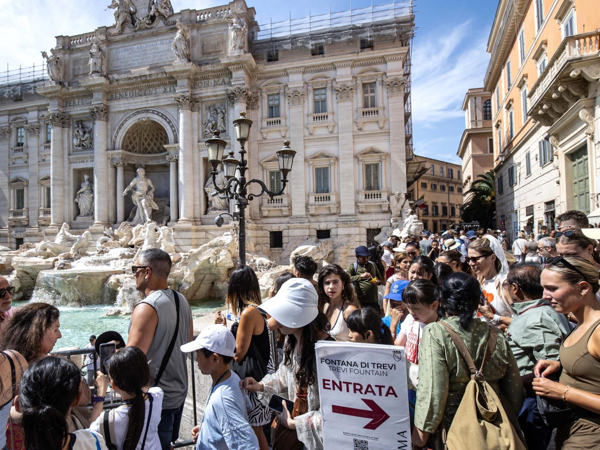 Turismo a Roma, Federalberghi: +4,8% di arrivi rispetto allo scorso anno per Ferragosto