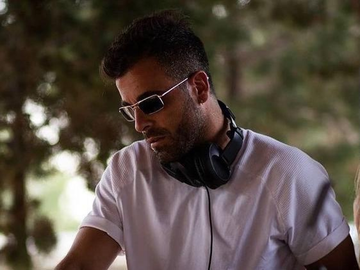 Michele Noschese morto a Ibiza, la figlia del vicino di casa di Dj Godzi: «Ha aggredito mio padre. Ora lui è traumatizzato, ma non ricorda del coltello»