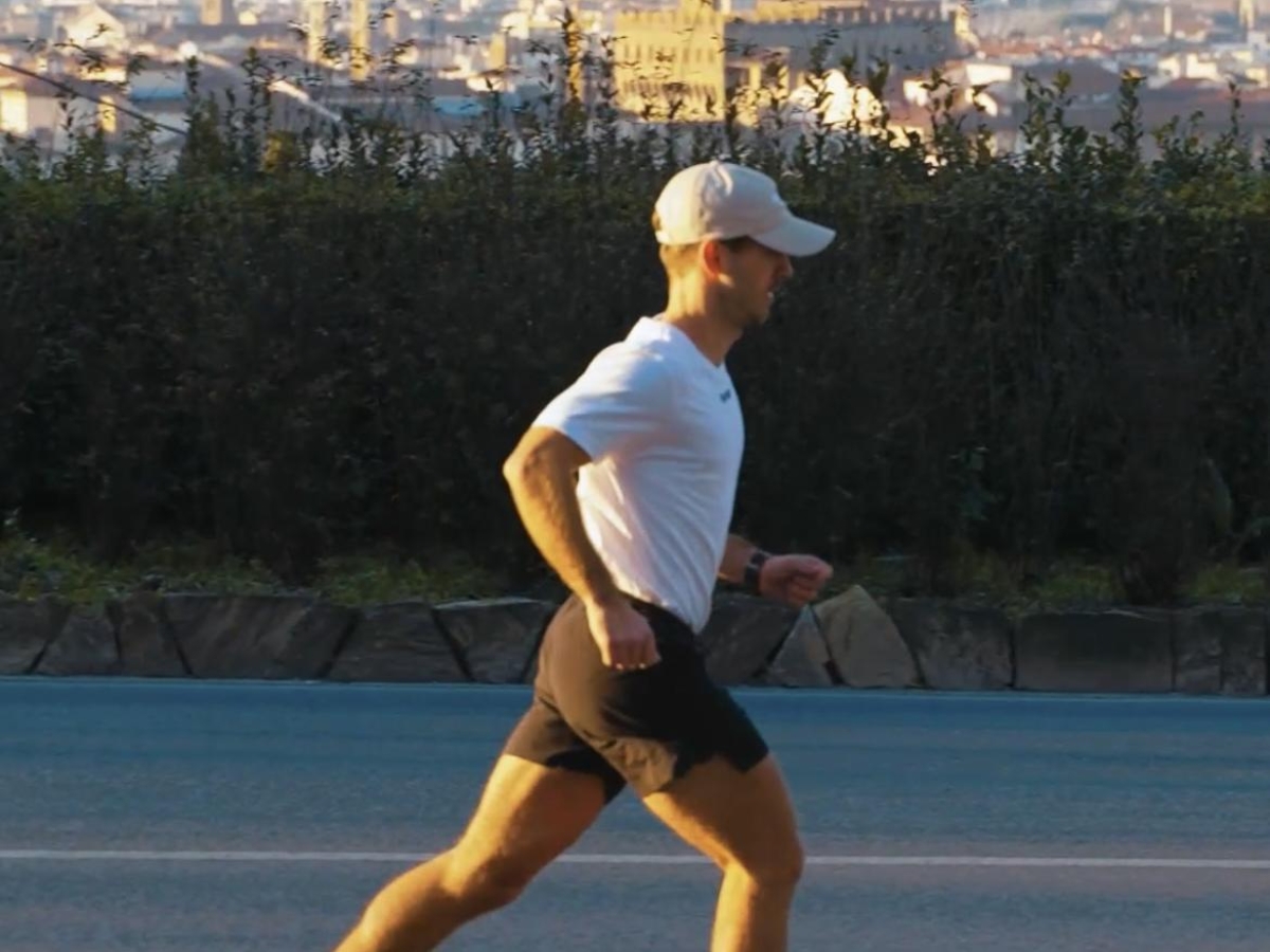 Da Rovaniemi a Firenze, correndo: la nuova impresa di Matteo Bucci (per beneficenza)