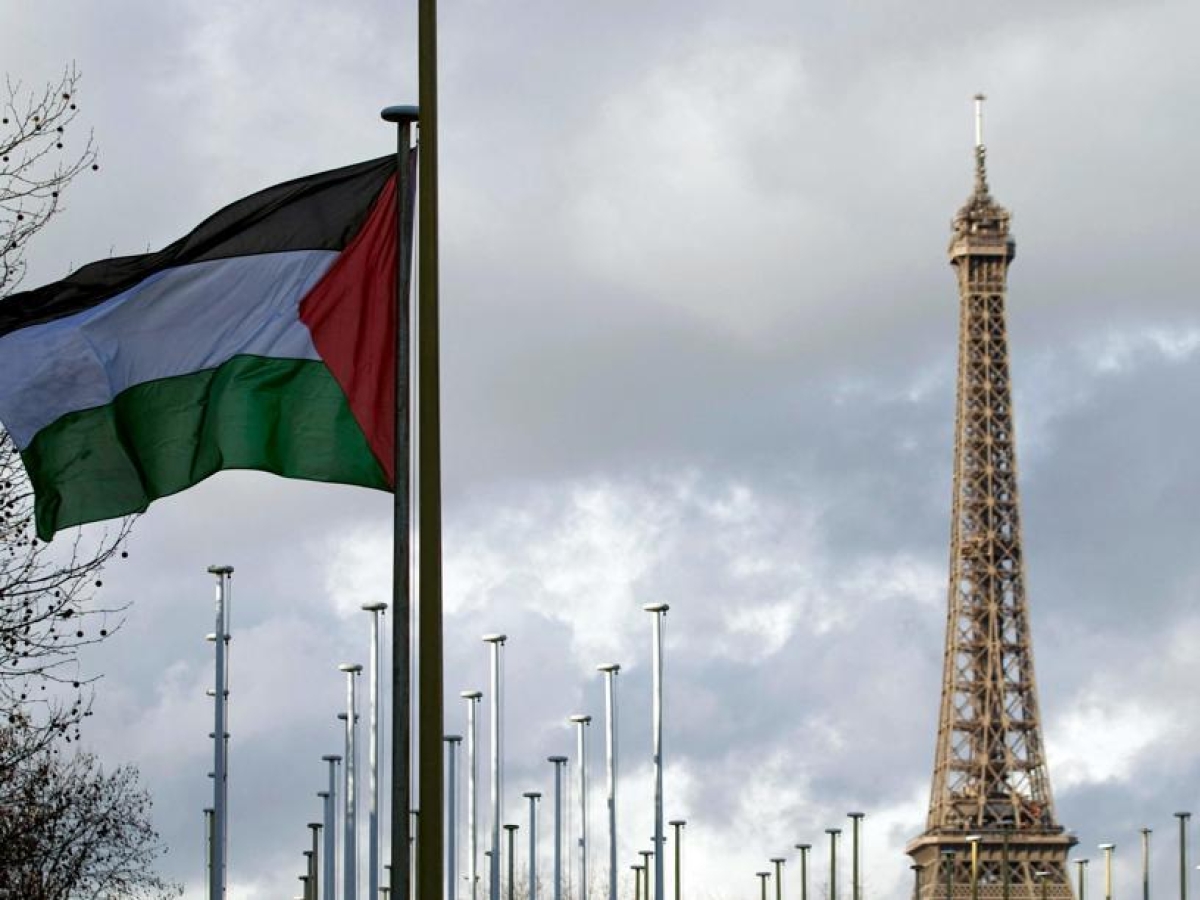 Riconoscimento della Palestina, la linea di Meloni: «I tempi non sono ancora maturi» | Trump gela Macron: quel che dice non conta