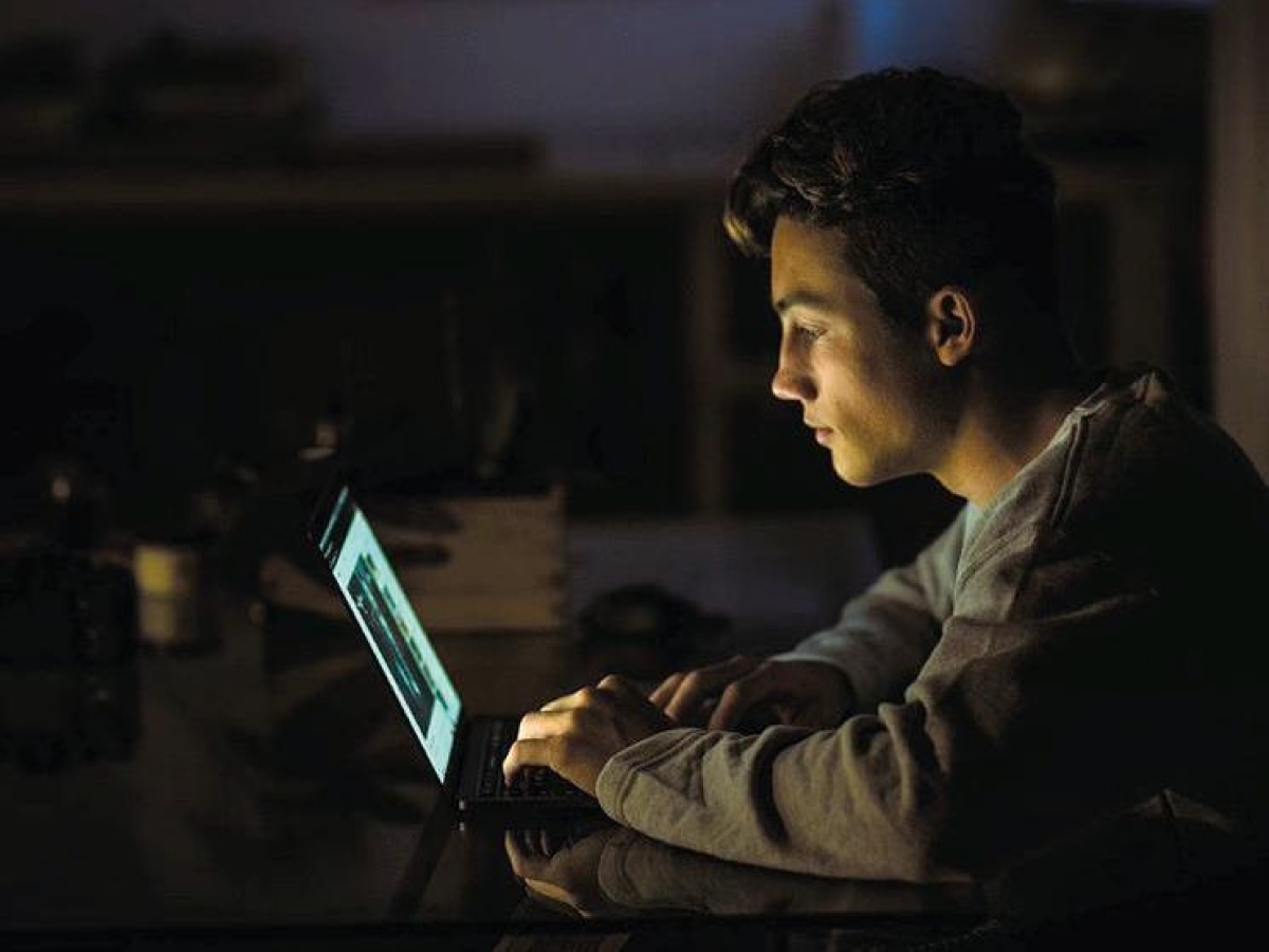 Piemonte Pioniere: Nasce la Prima Legge Italiana per Affrontare il Fenomeno Hikikomori - Un'Emergenza Globale di Salute Mentale