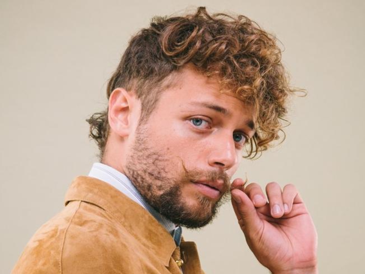 Ludovico Tersigni compie 30 anni: lo zio Diego Bianchi alias Zoro, il successo con «Skam Italia», cosa fa oggi, 7 segreti
