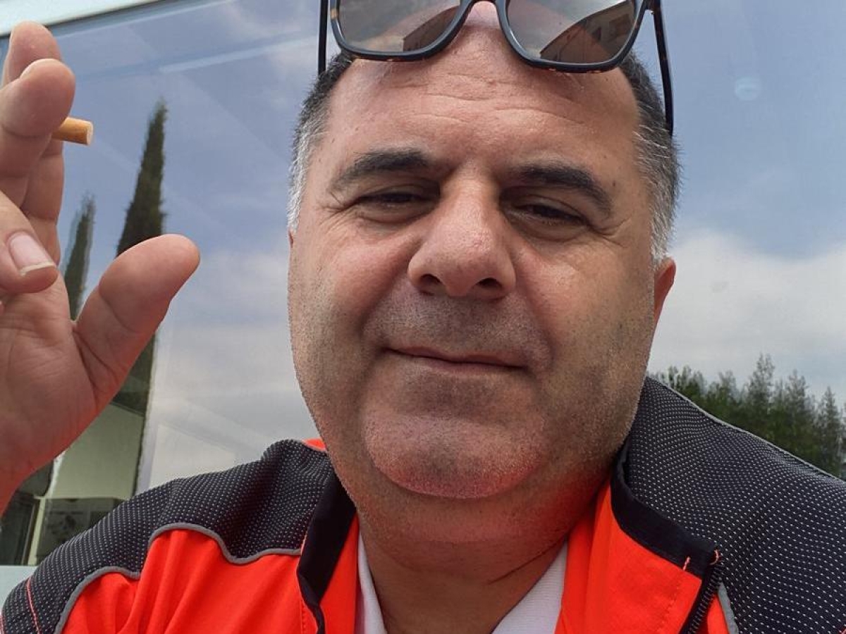 Durim Sheshi: «Io, sopravvissuto al Vlora aggrappato a una fune, volontario per l'Humanitas che ha salvato la vita a mia moglie»