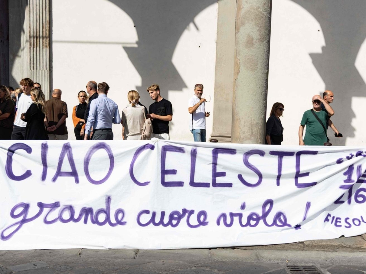 Funerali di Celeste Pin, l’ultimo abbraccio della sua Firenze. Antognoni: «Difficile trovare risposte»