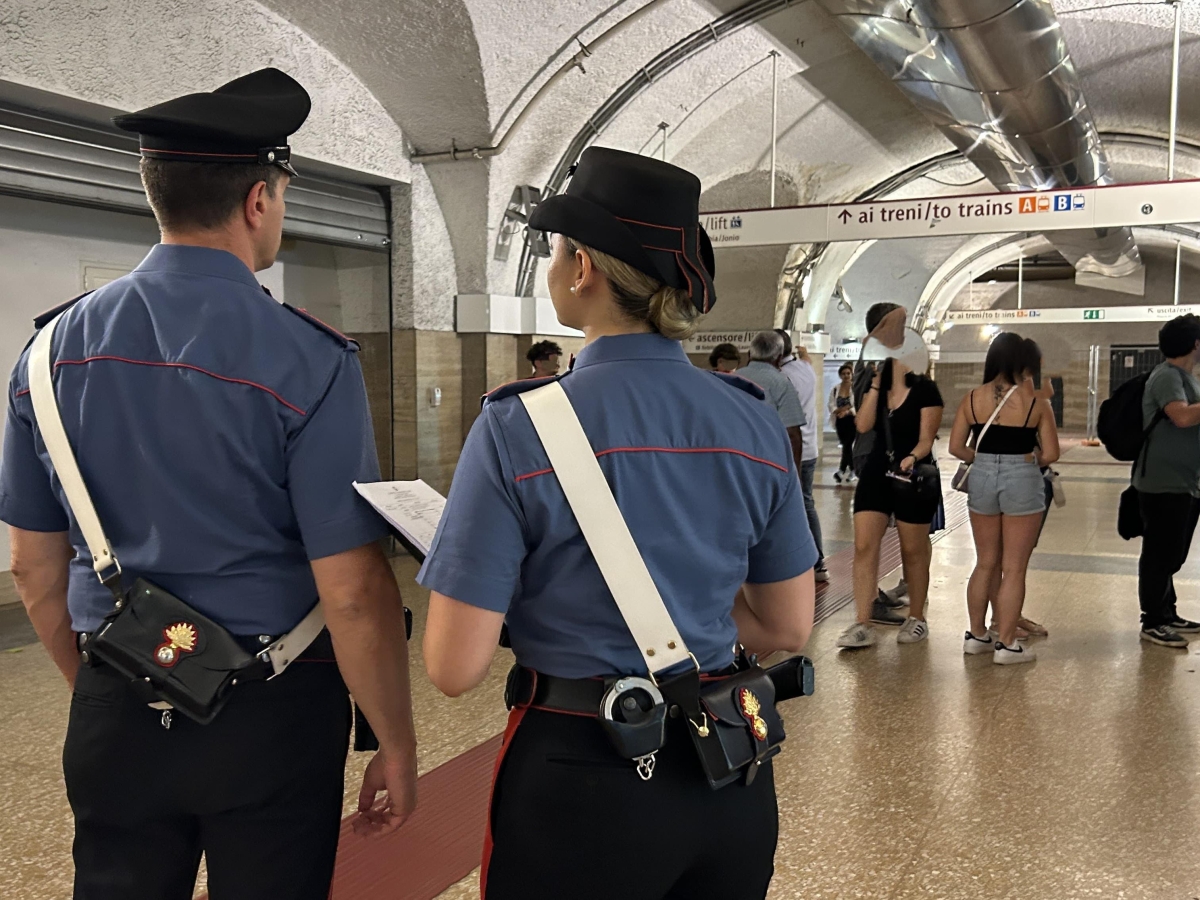 Roma, borseggi in metro a romani e turisti: 187 finiti in manette dall'inizio dell'anno