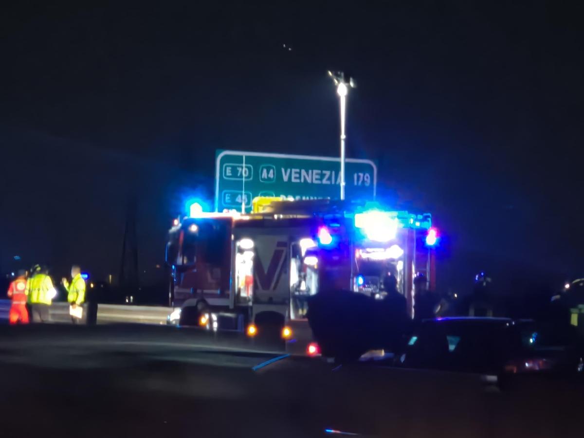 Tragedia sulla Brebemi: 19enne muore travolta da un Tragedia sulla Brebemi: 19enne muore travolta da un