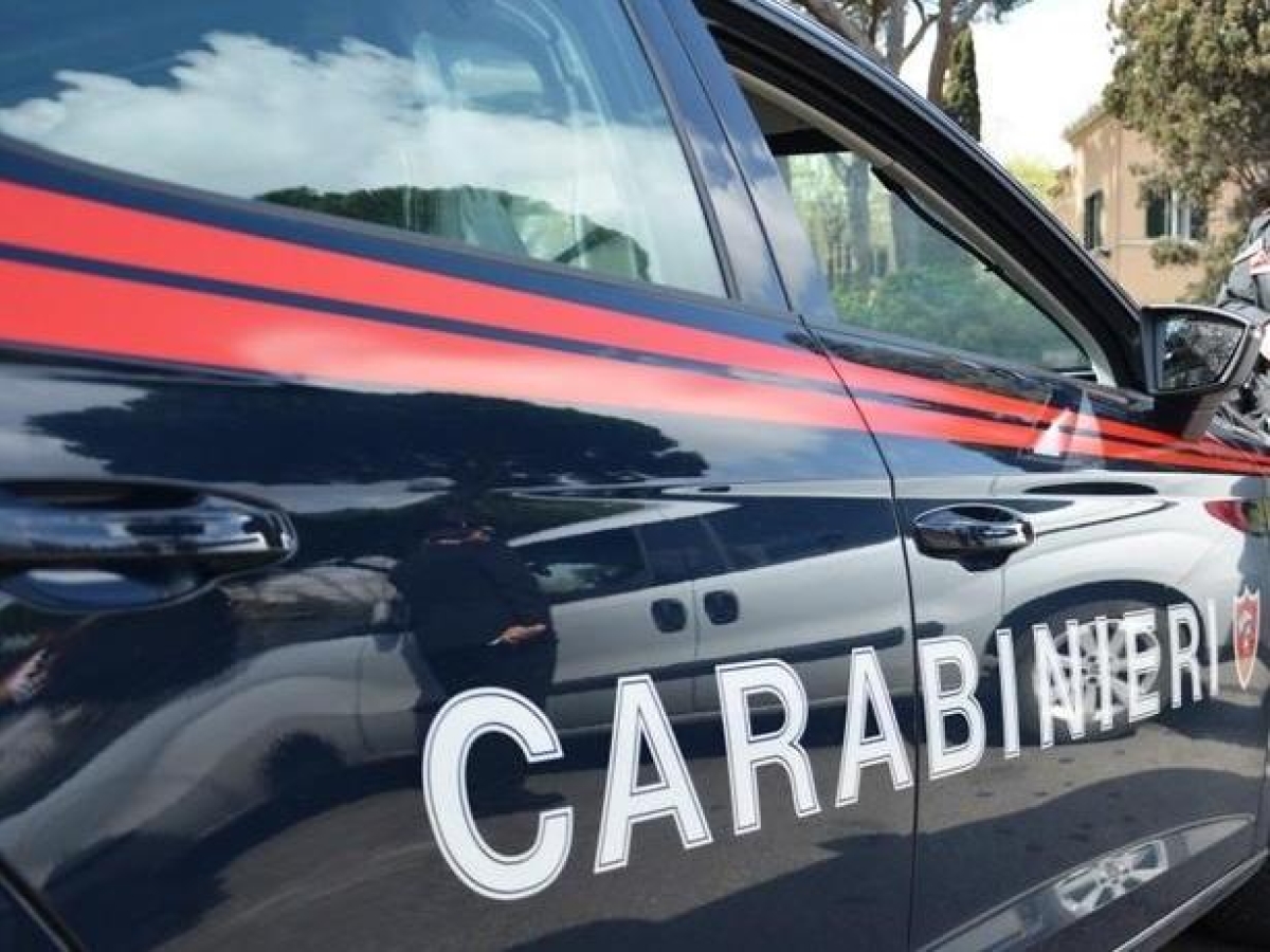 Vigevano, anziana riceve un messaggio su Facebook: «Ha ricevuto un'eredità ma deve pagare per riceverla». Derubata di 20 mila euro, bloccati i truffatori
