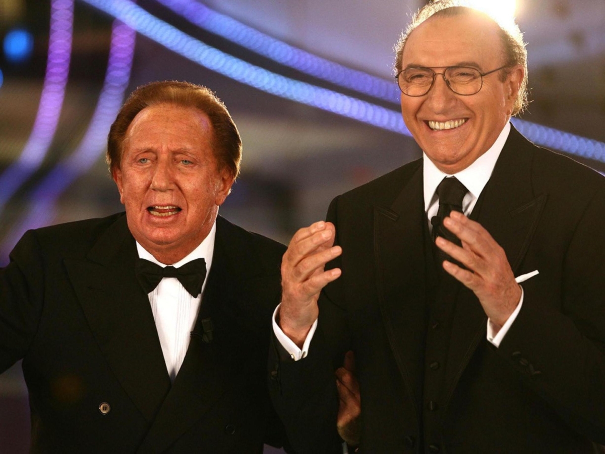 Pippo Baudo: «Padre Pio mi cacciò urlando: "Iatevenne!". Costanzo, Corrado e Ricci mi fecero la guerra spietata, a Mike mandavo le arance»