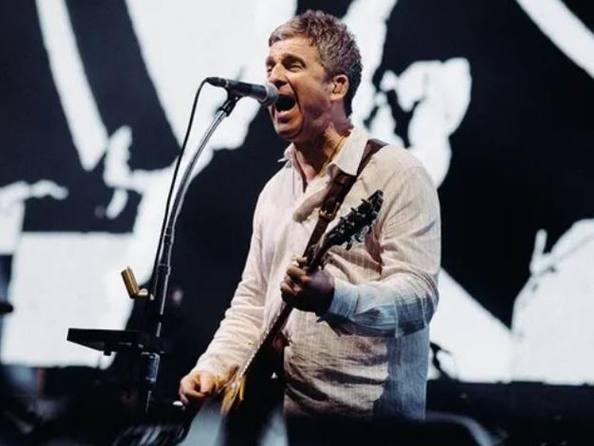 Noel Gallagher, «Fiero di Liam, fantastico essere di nuovo una band»