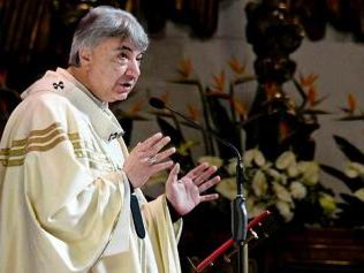 Santo Rosario per la Pace, don Battaglia guida la preghiera aderendo all’appello del Papa
