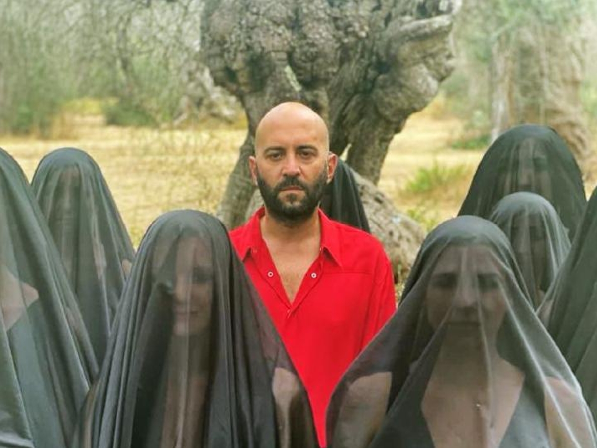 Giuliano Sangiorgi: «Canto un brano in dialetto salentino per gli ulivi malati della Puglia»