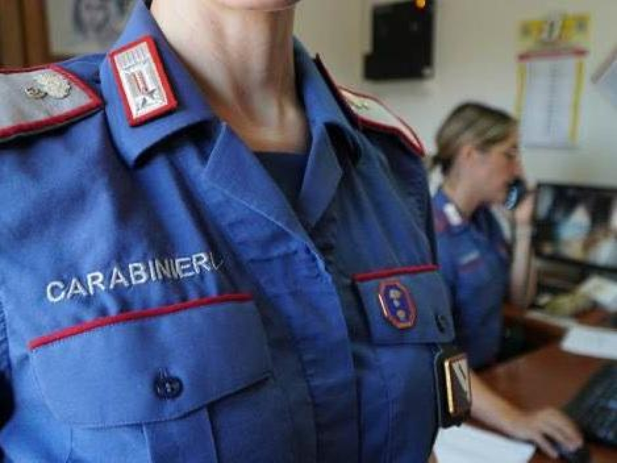Macerata Campania, minaccia l'ex fidanzata e pubblica online le sue foto intime: arrestato 38enne