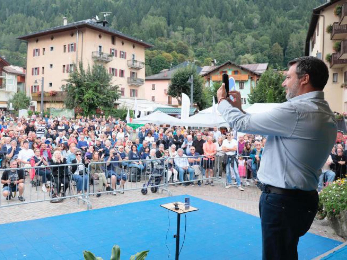 Salvini Macron, è lite diplomatica | Ma lui non cede: «Permaloso e sgradito ai francesi» Salvini Macron, è lite diplomatica | Ma lui non cede: «Permaloso e sgradito ai francesi»