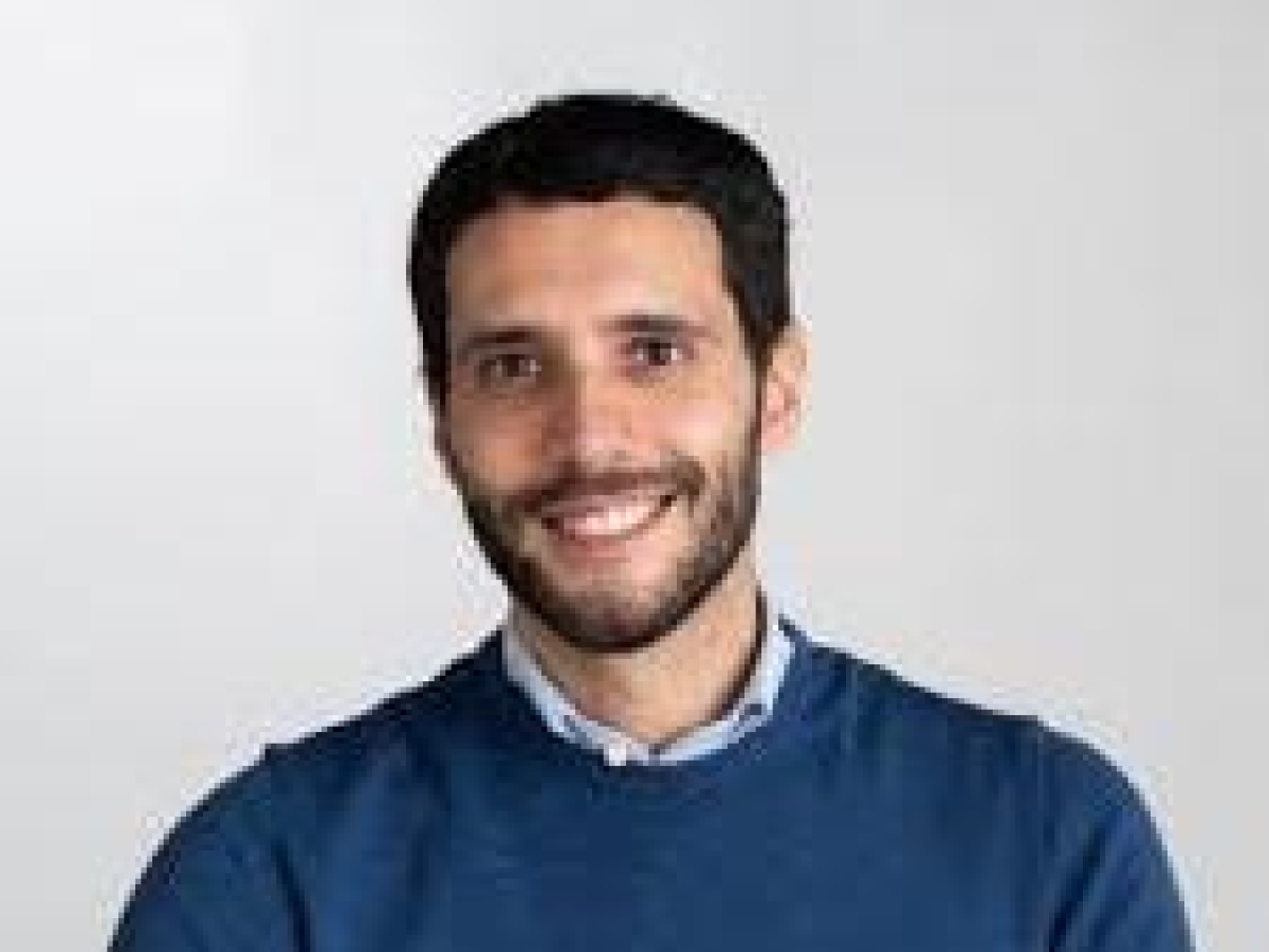 Elezioni Prato, ricatti, foto rubate, adescamenti online e massoneria a un candidato: è guerra in FdI