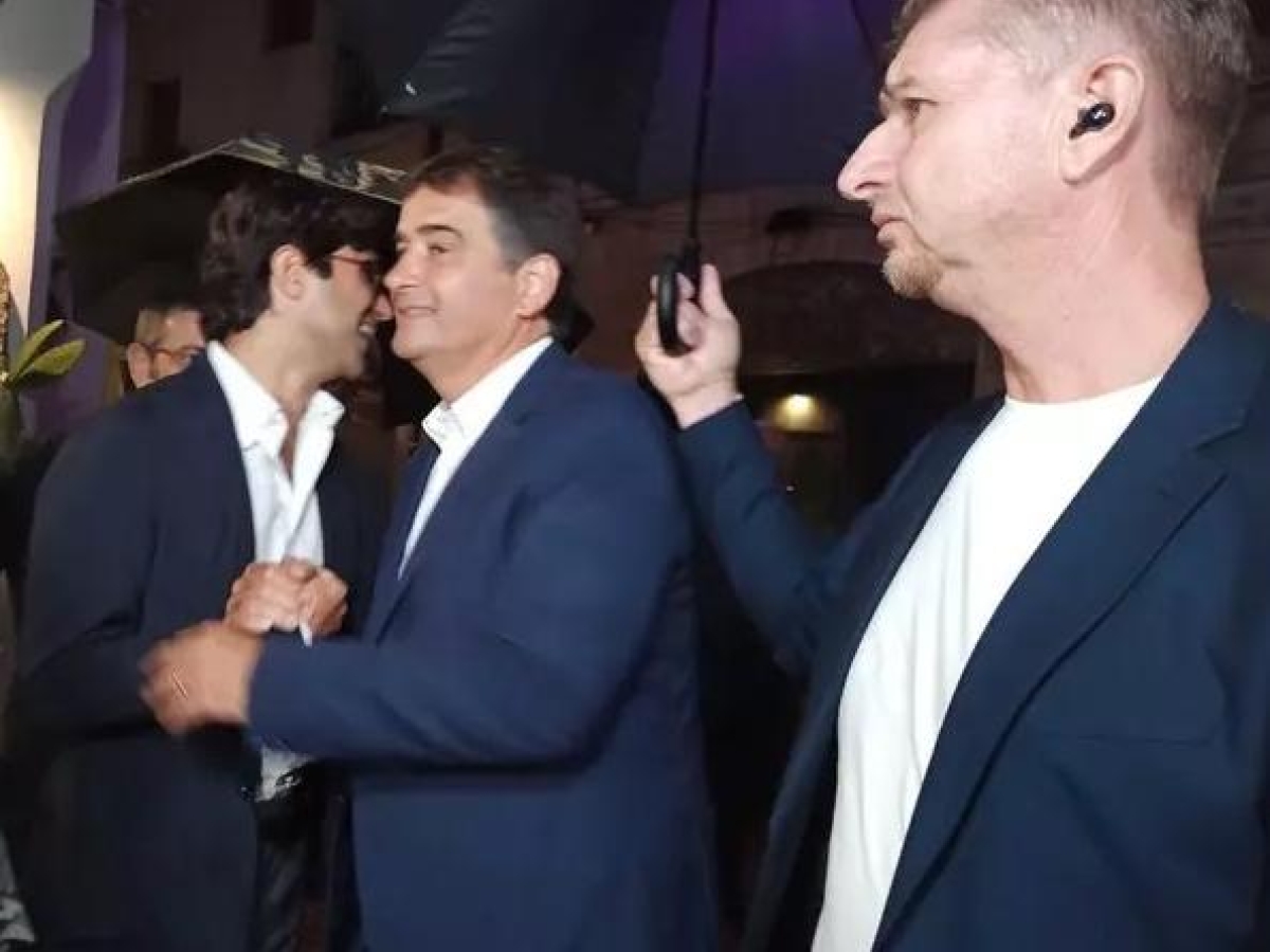 Maltempo a Brindisi, sei voli dirottati in altri scali. A Ceglie Messapica salta l'intervista con Raffaele Fitto per La Piazza