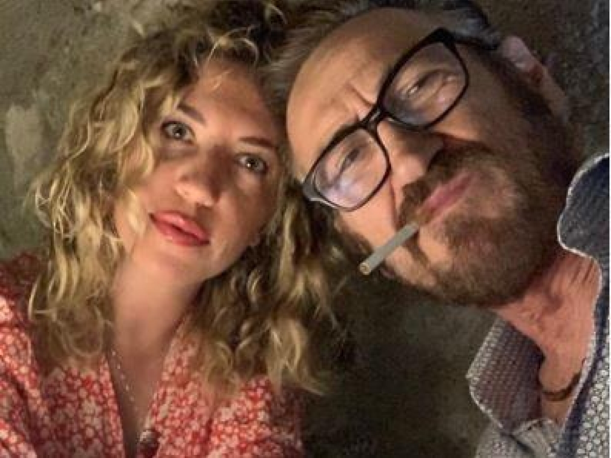 Marco Giallini con la compagna Giorgia Battisti sul red carpet di Venezia